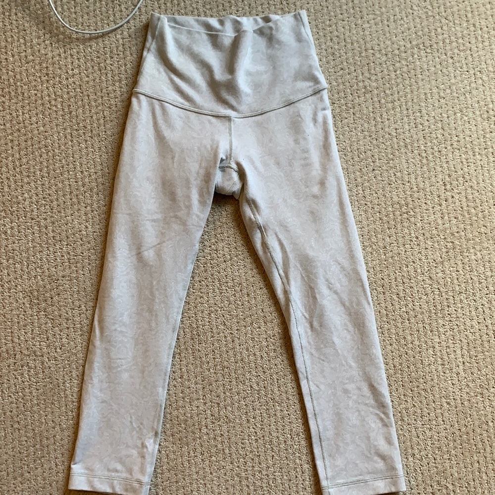 One of a kind white patterned Lululemon leggings